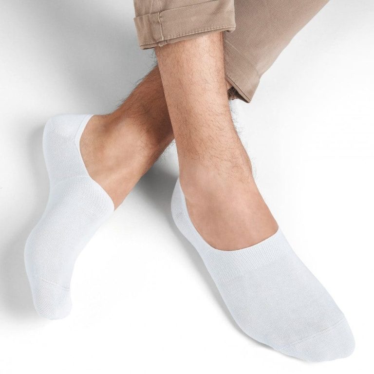 chaussettes anti slip en blanc