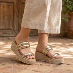 Lantana – Sandales compensées en Doré