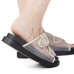 Raja – Sandales plates en Beige – Image 5