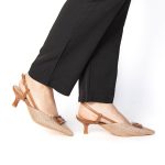 Caprisa – Escarpins demi talon en Kaki – Image 2