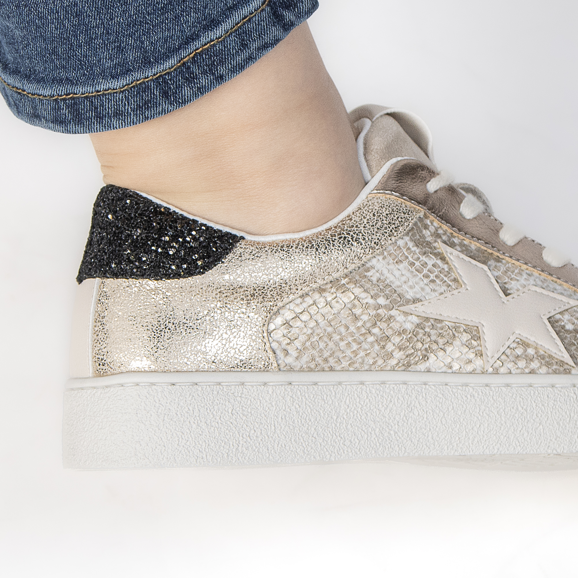 TE-07-SRTaupe-37_7 Glam – Baskets Femmes en Taupe – Image 8