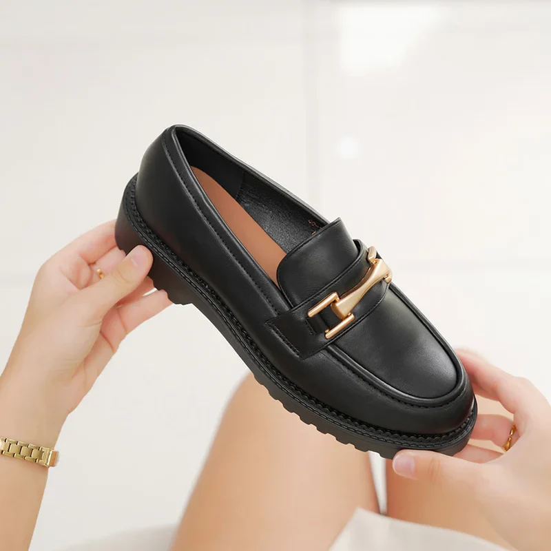 TE-106-MANoir-38_2 STELLA – Derbies Femmes en Noir – Image 1