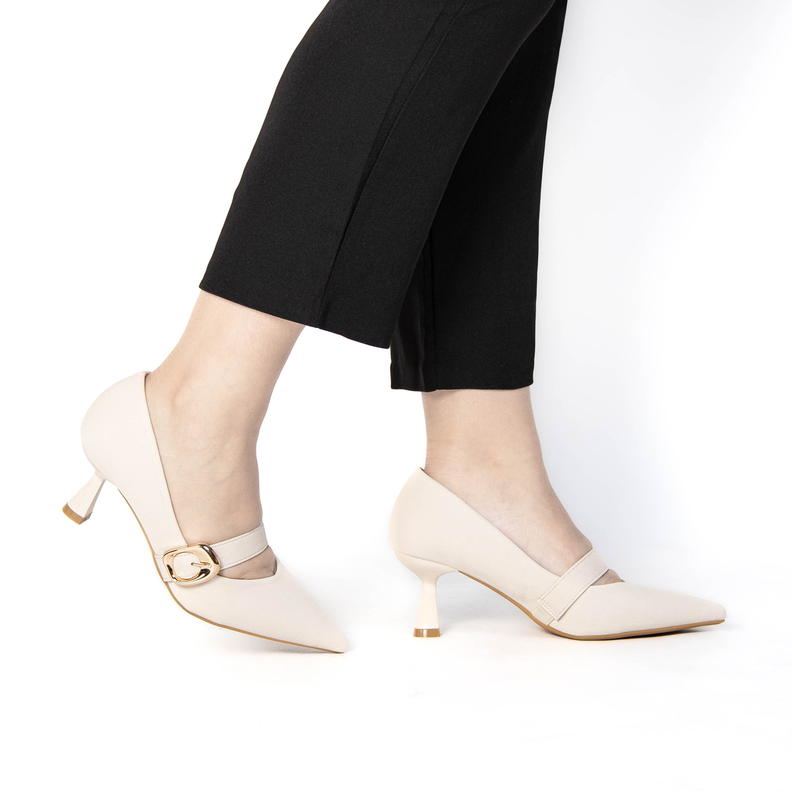 TE-31-MABeige-38_2 NEELA – Escarpins Femmes en Beige – Image 2