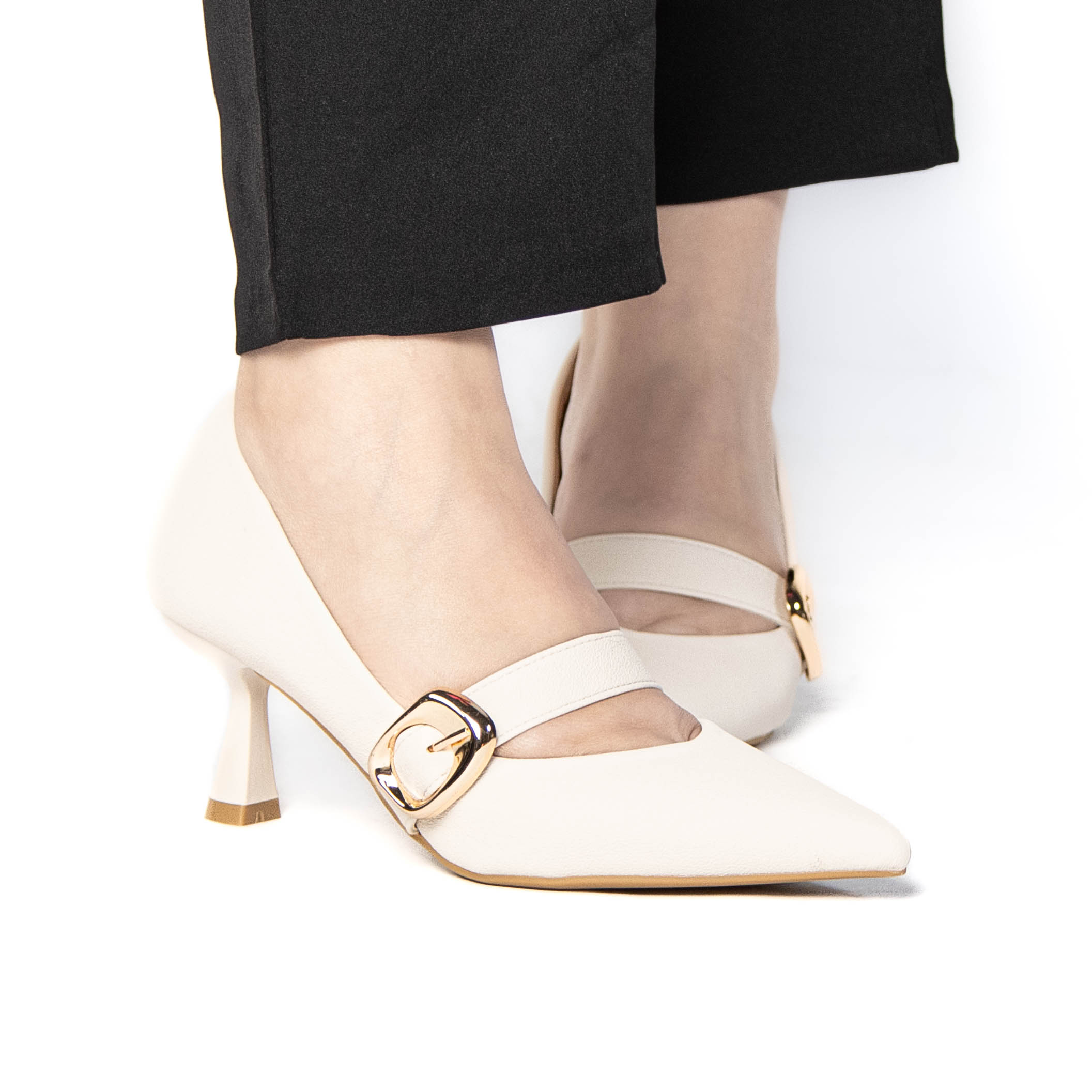 TE-31-MABeige-38_8 NEELA – Escarpins Femmes en Beige – Image 7