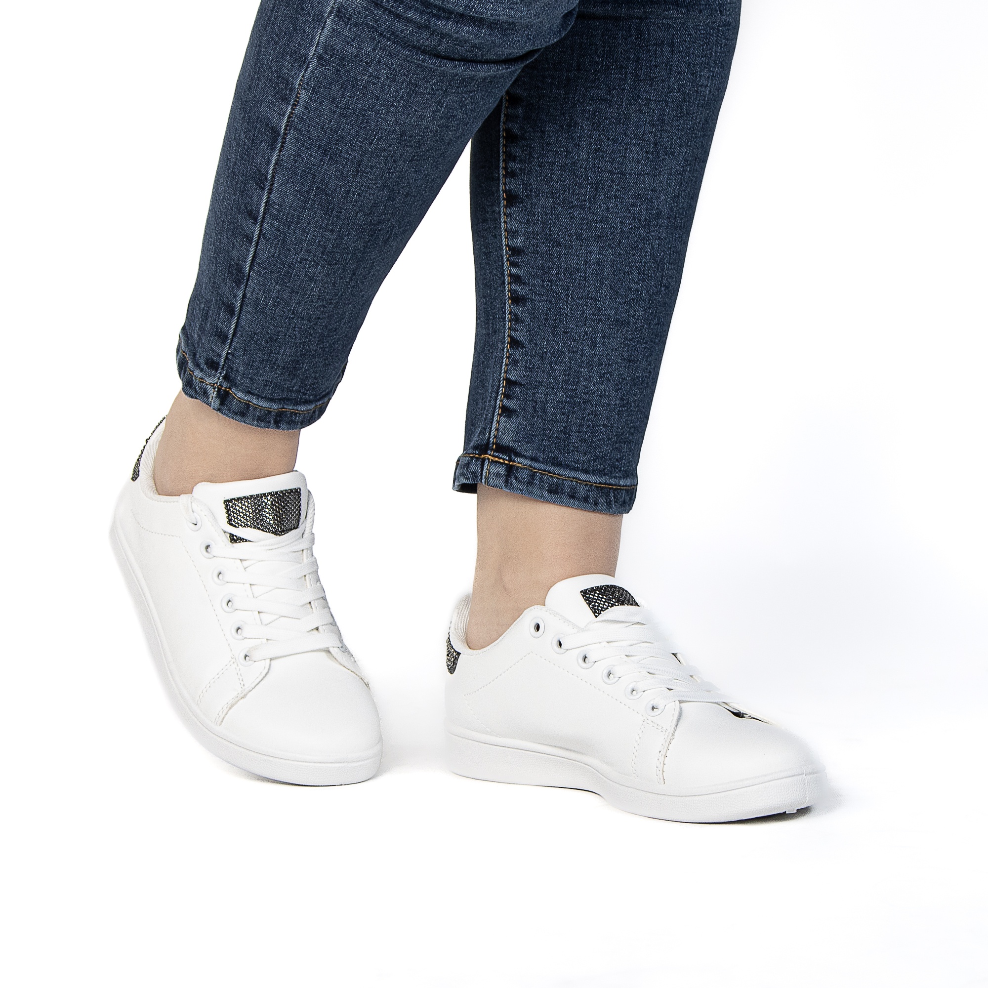 TE-622-MANoir-37_3 Evander – Baskets femmes en Noir – Image 8