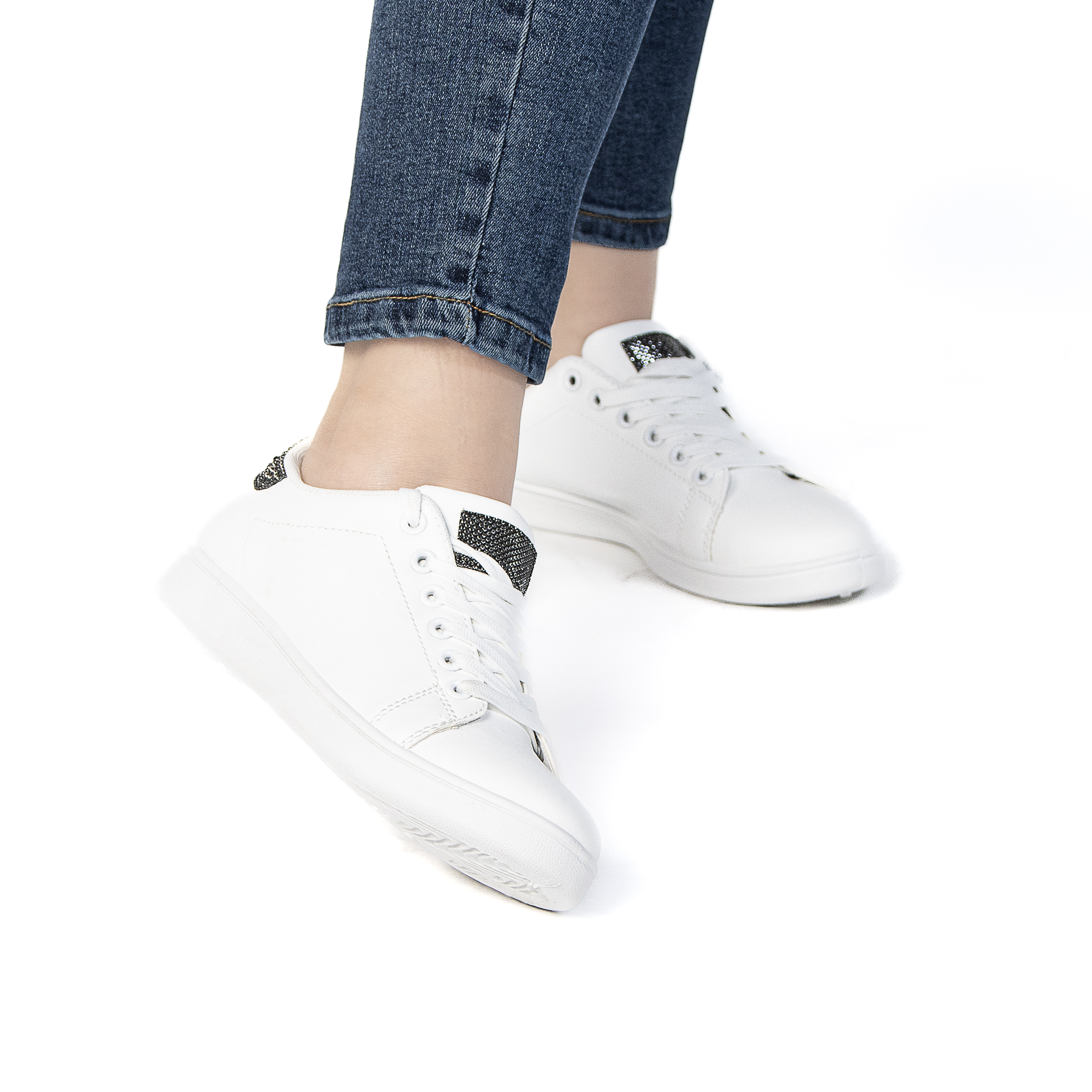 TE-622-MANoir-37_4 Evander – Baskets femmes en Noir – Image 4