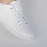 HEDDY - Baskets Basse Blanche avec détail en Noir – Image 3
