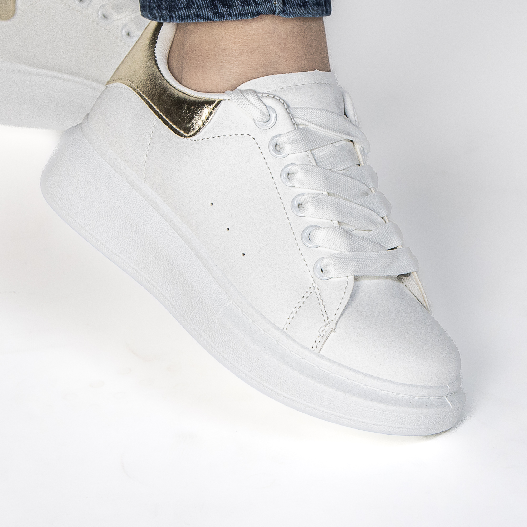 TE-7205-MADore-37_6 IRIS – Baskets à plateforme en Doré – Image 3