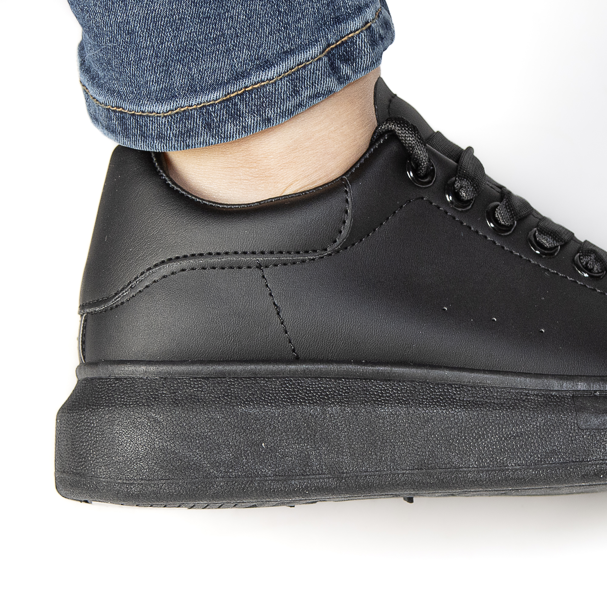 TE-7205-MANoir-37_7 IRIS – Baskets à plateforme en Noir – Image 6