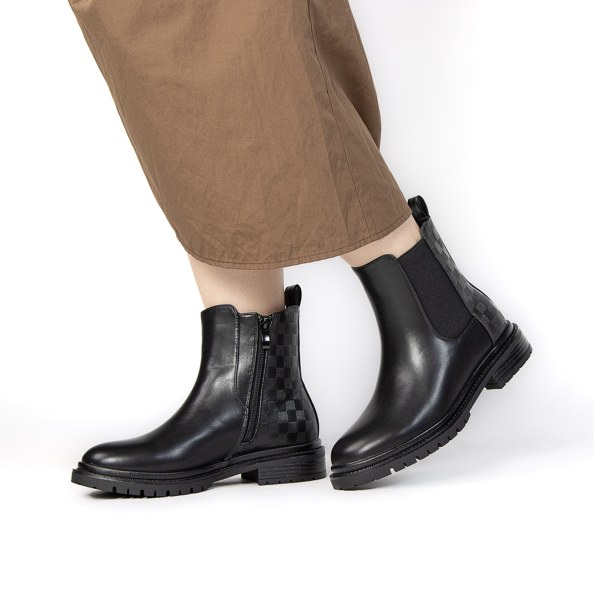 TE-805-MANoir-37_5 YANTI – Bottines femmes en Noir – Image 6