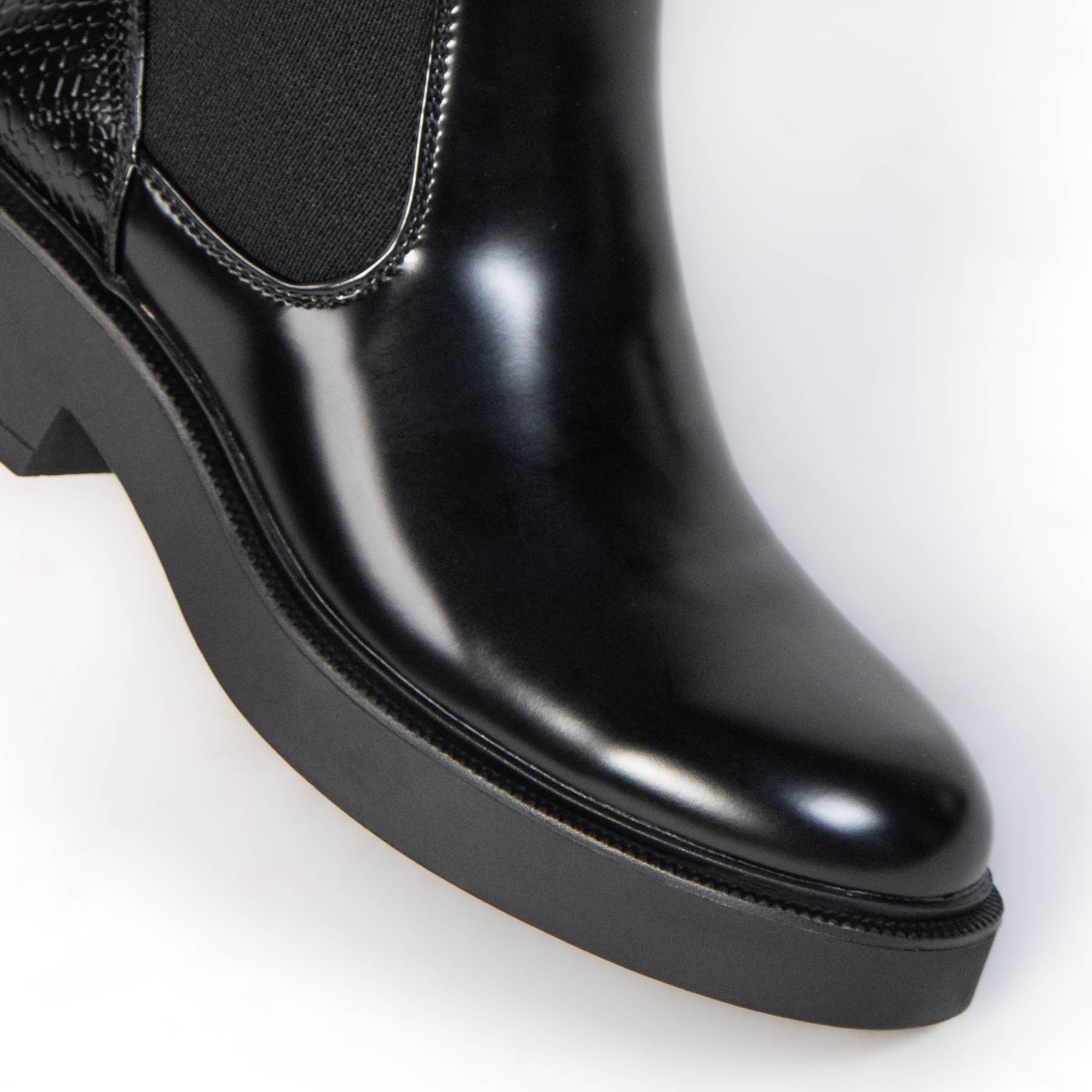 TE-820-MANoir-38_6 Irena – Bottines à talon en Noir – Image 3