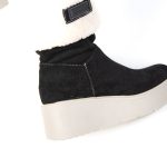 SNOW – Bottines compensées fourrées en Noir – Image 6