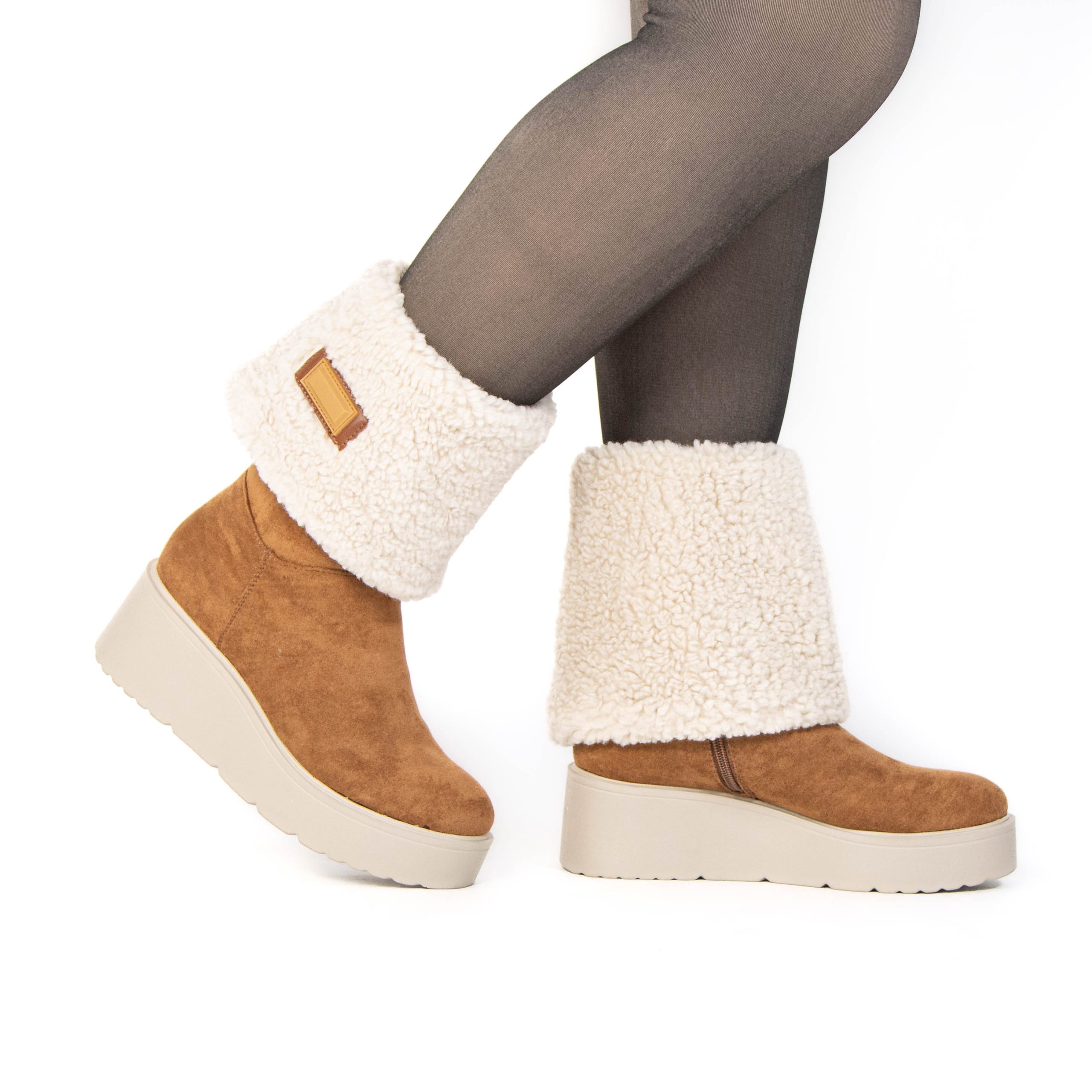 TE-8389-FDTabac-38_2 SNOW – Bottines compensées fourrées en Tabac – Image 3