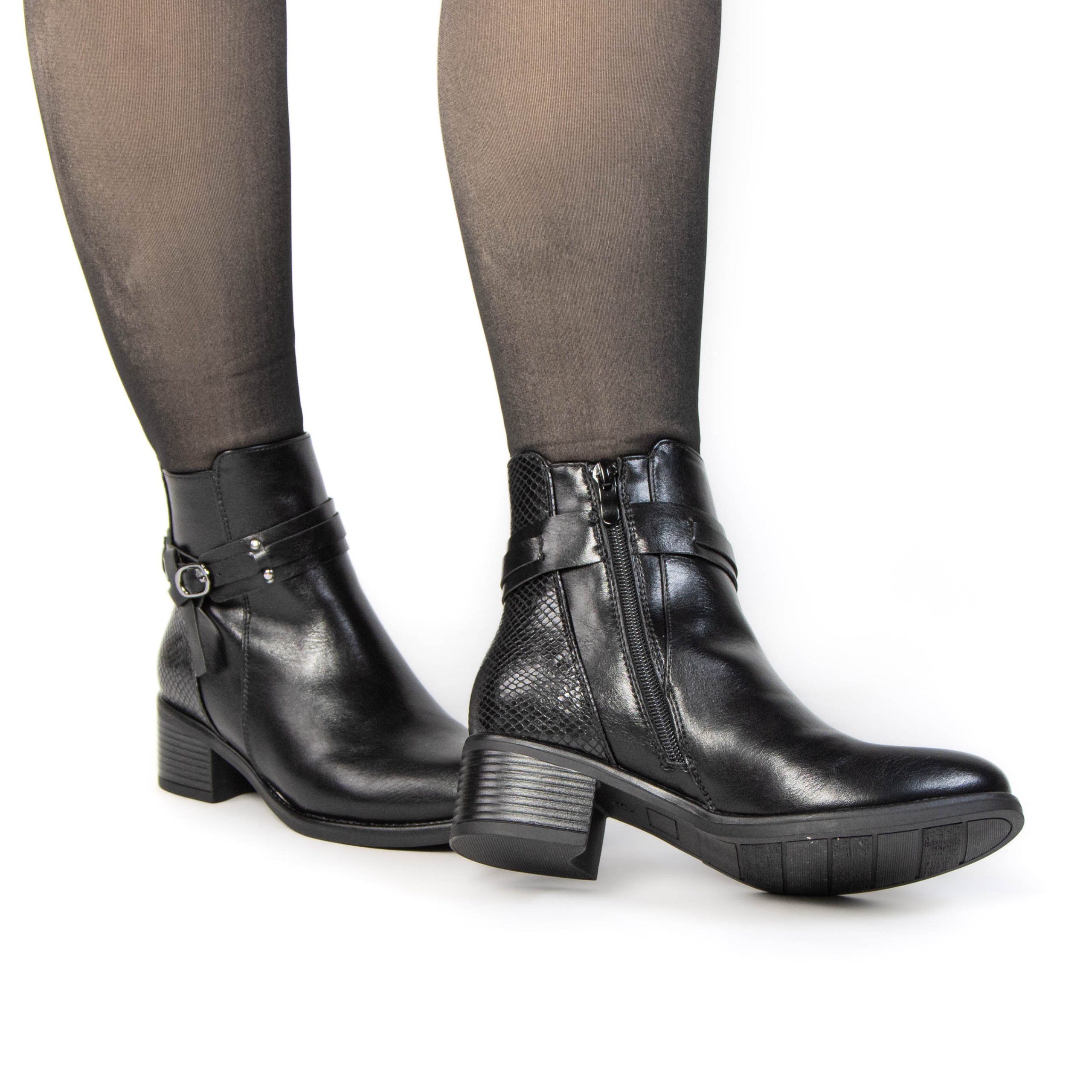 TE-900-MANoir-38_9 NADA – Bottines à talon en Noir – Image 8