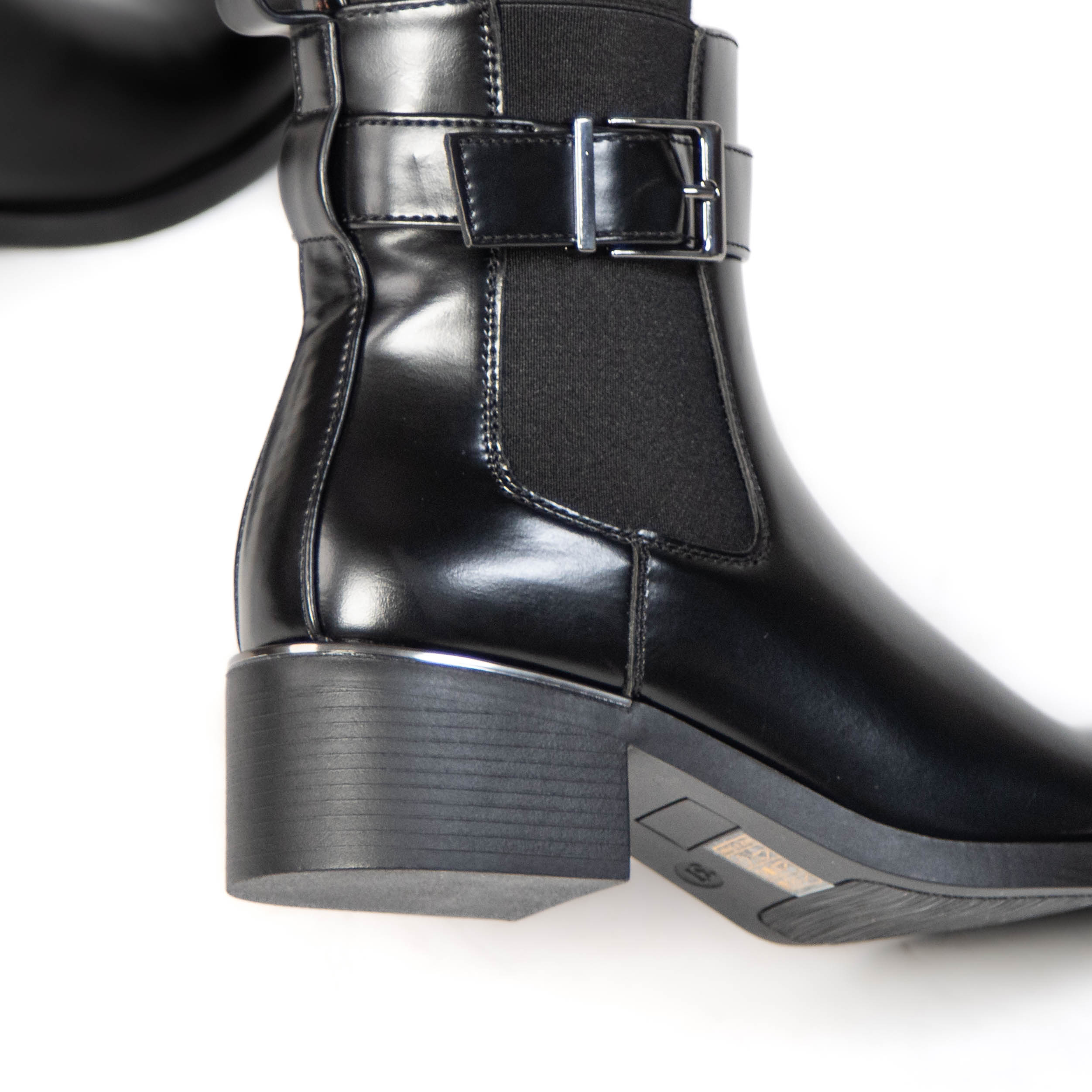 TE-910-MANoir-38_7 Astride – Bottines Femmes en Noir – Image 6