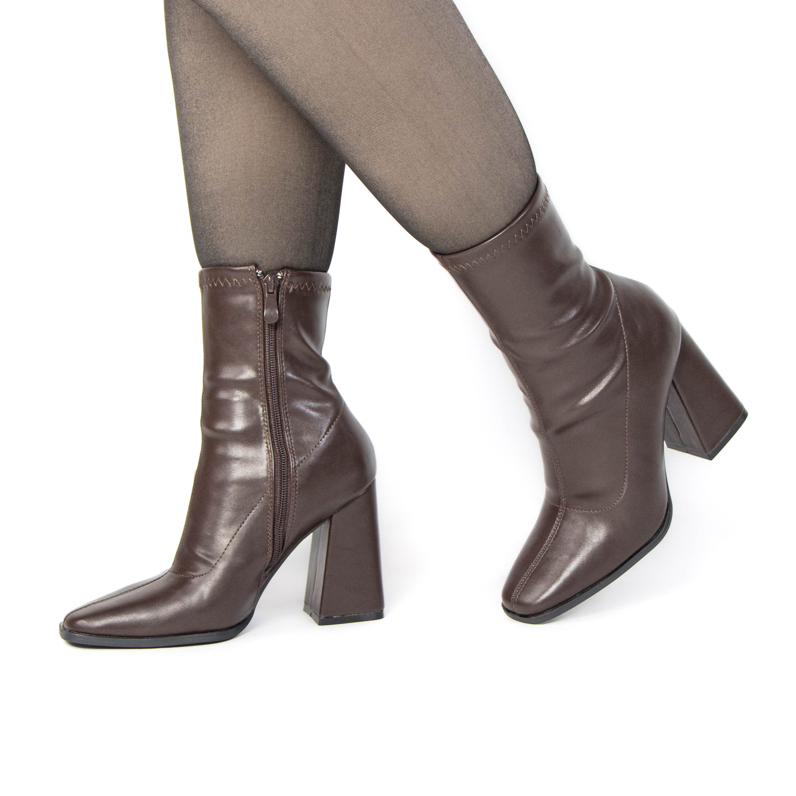 TE-988-MAMarron-38_4 Silvana – Bottines à talon en Marron – Image 6