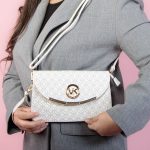 Makary  – Pouchette en Blanc