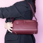 Diora  – Sac à main en Grenat