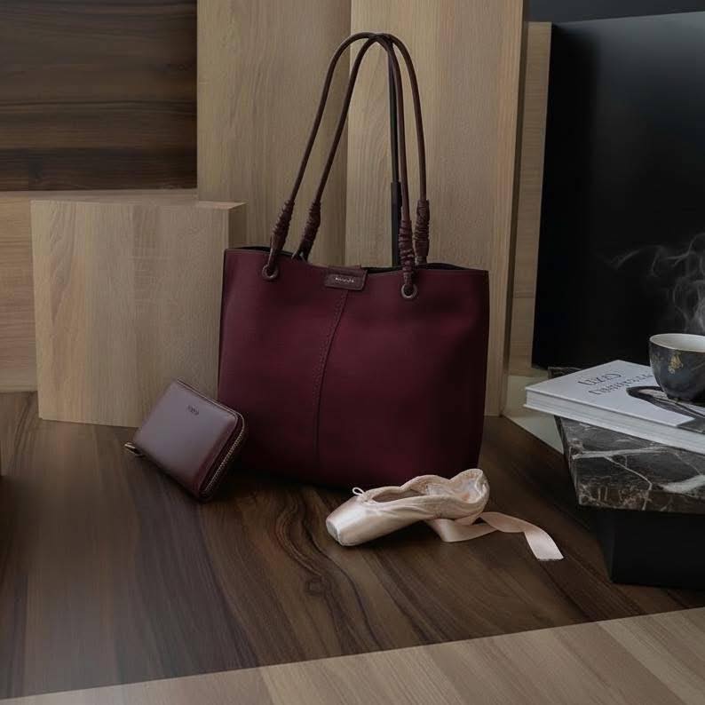 MA-4023-MABordeau Laya – Sac à main en Bordeau – Image 1