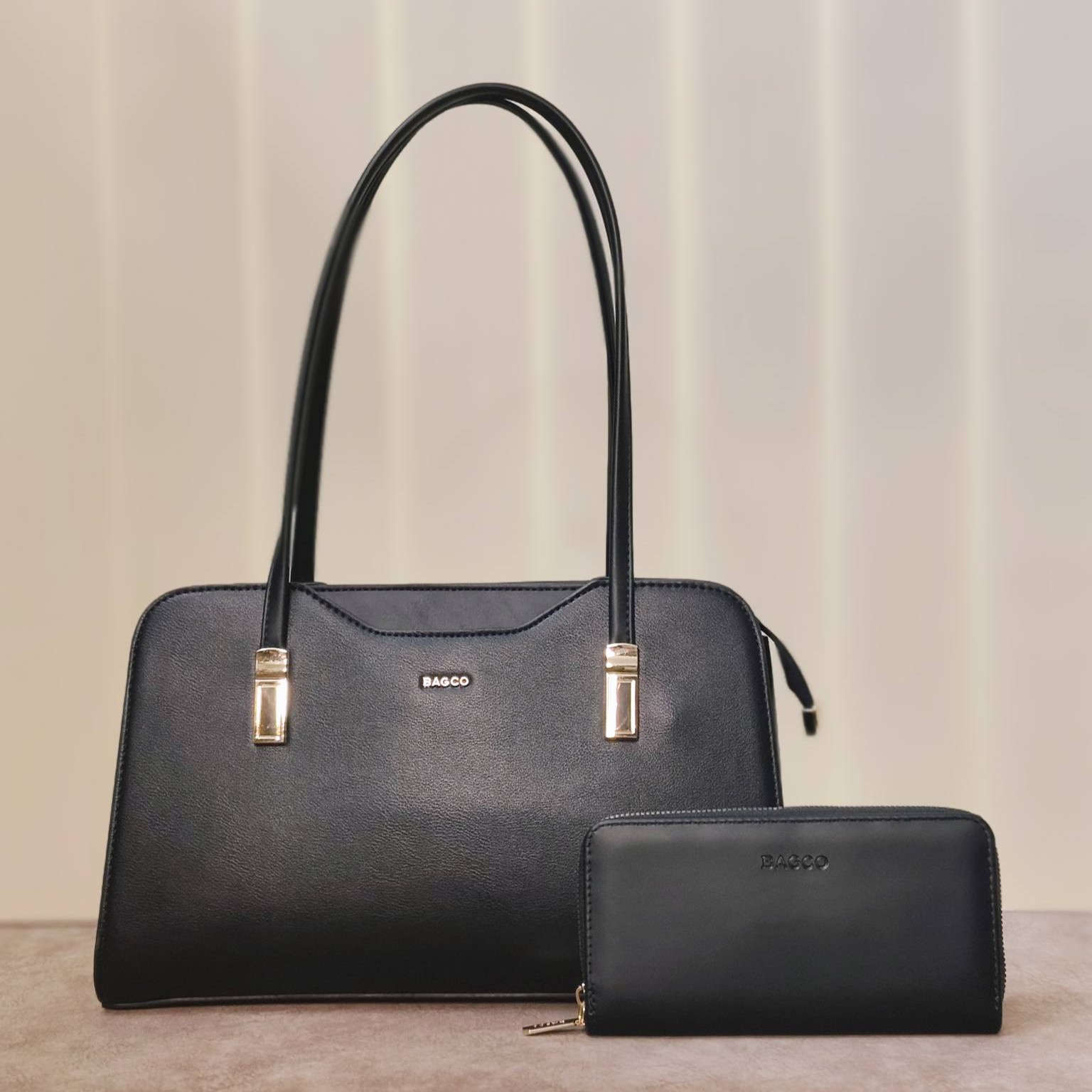 MA-4065-MANoir Lessa – Sac à main en Noir – Image 1