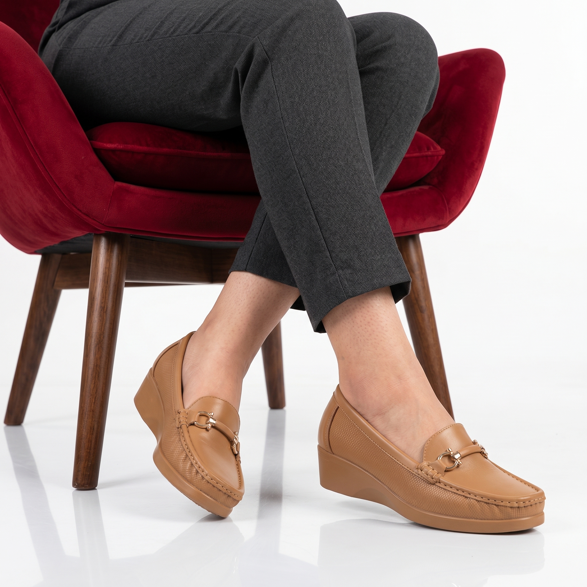 S19-1018-MATabac-38-_1 Ylva – Mocassins Femmes en Tabac – Image 1