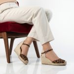 Bella Corda – Sandales compensées en Leopard – Image 2