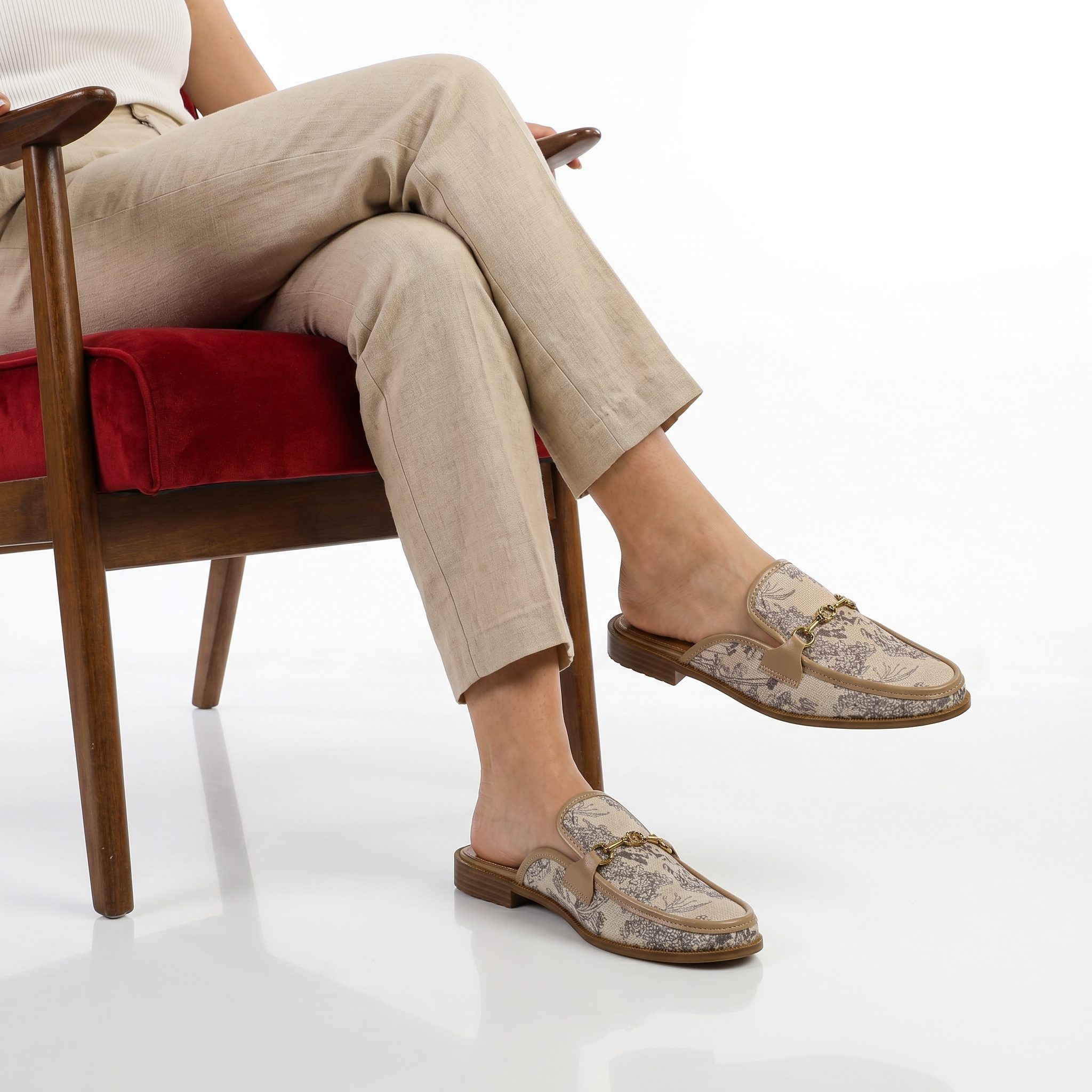 TE-1021-TEKaki-37-4 Oda – Mules Femmes en Kaki – Image 1