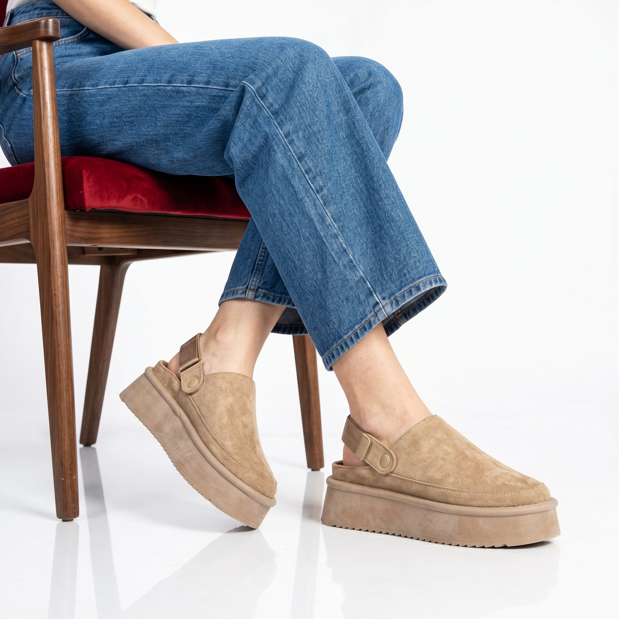 TE-17-FDKaki-38_2 Fleecy – Chaussons à plateforme en Kaki – Image 1
