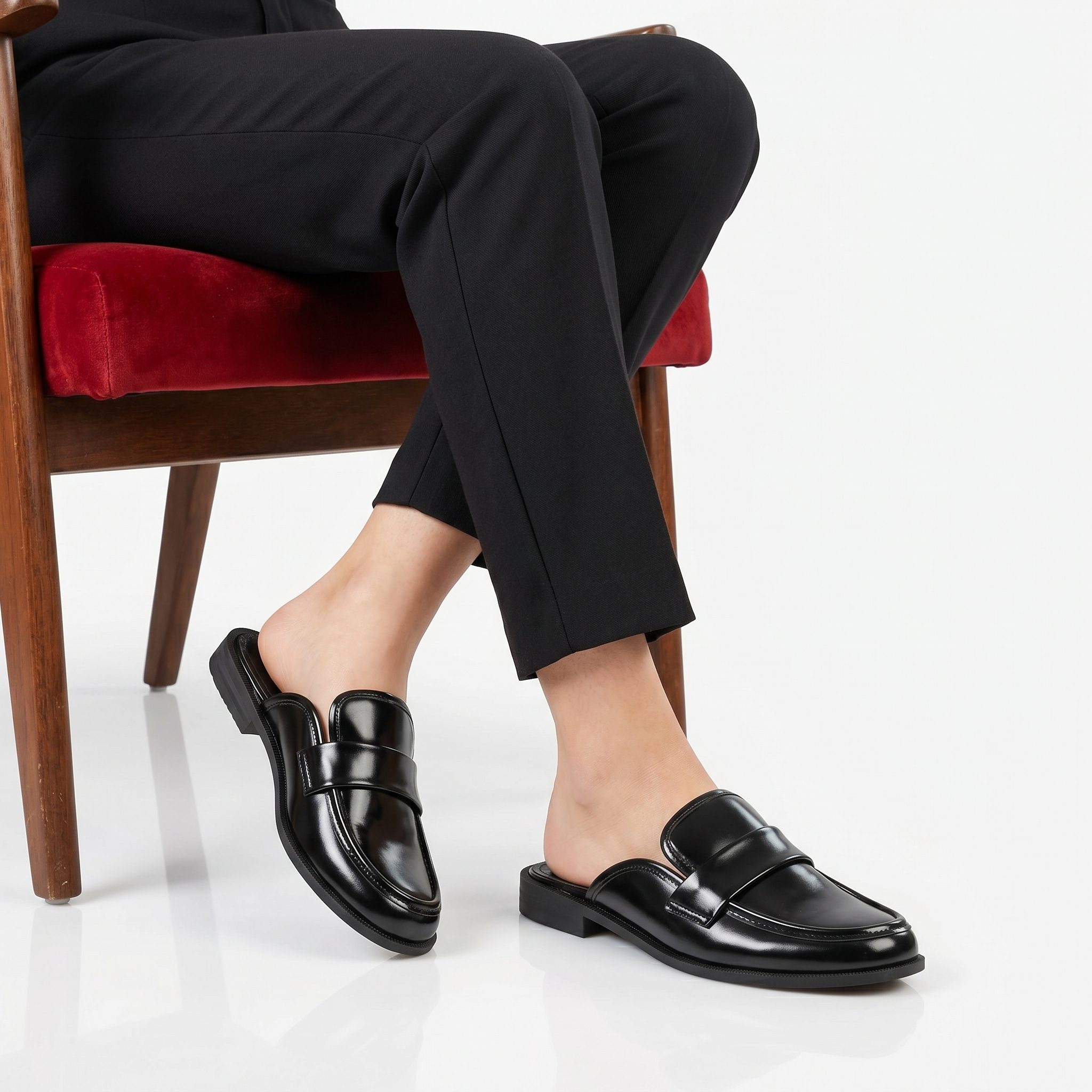 TE-306-MANoir-37-1 Stèle – Mules femmes en Noir – Image 1