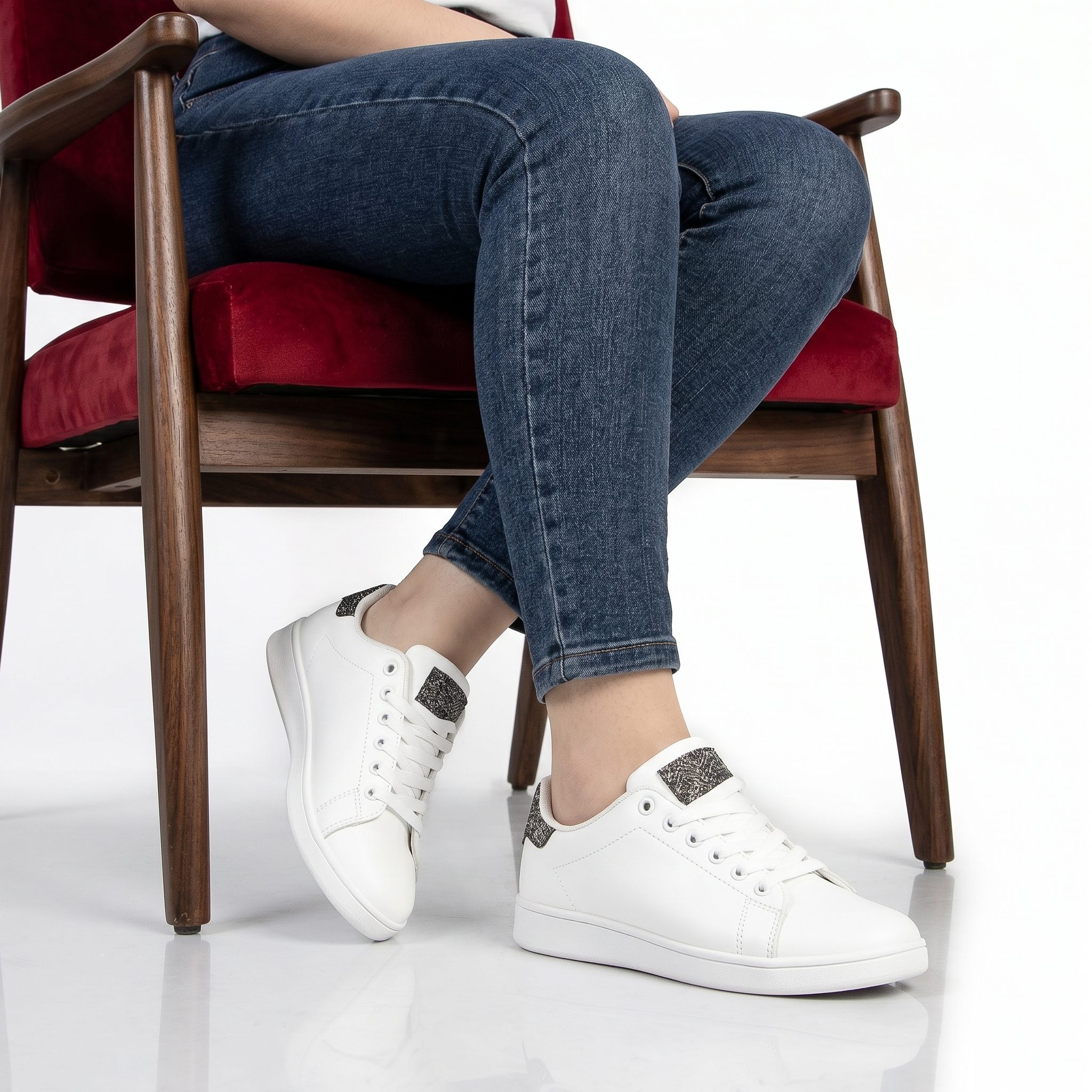 TE-622-MANoir-37_1 Evander – Baskets femmes en Noir – Image 1