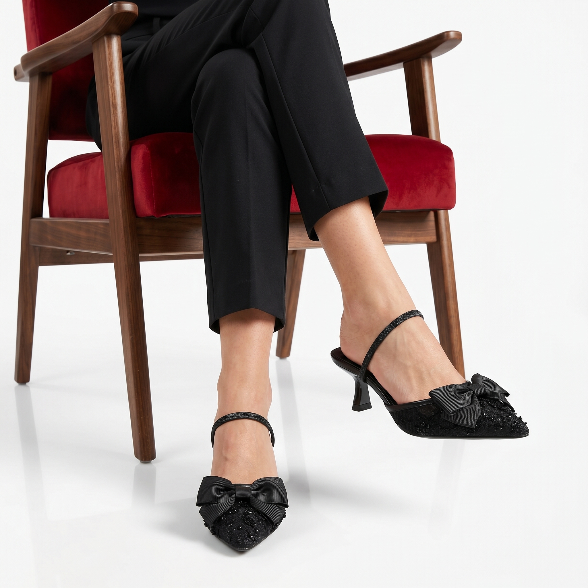 TE-808-SRNoir-37_44 ALMA – Escarpins demi talon en Noir – Image 1