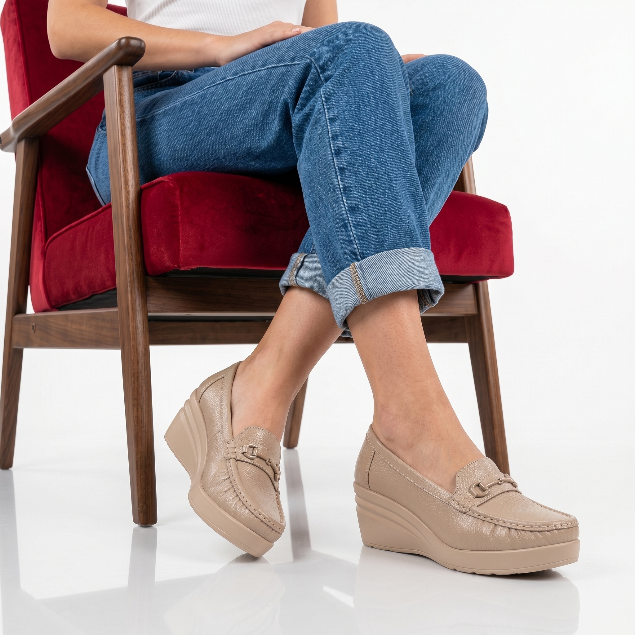 TT-14-MABeige-38_1 Nova – Mocassins compensées en Beige – Image 1