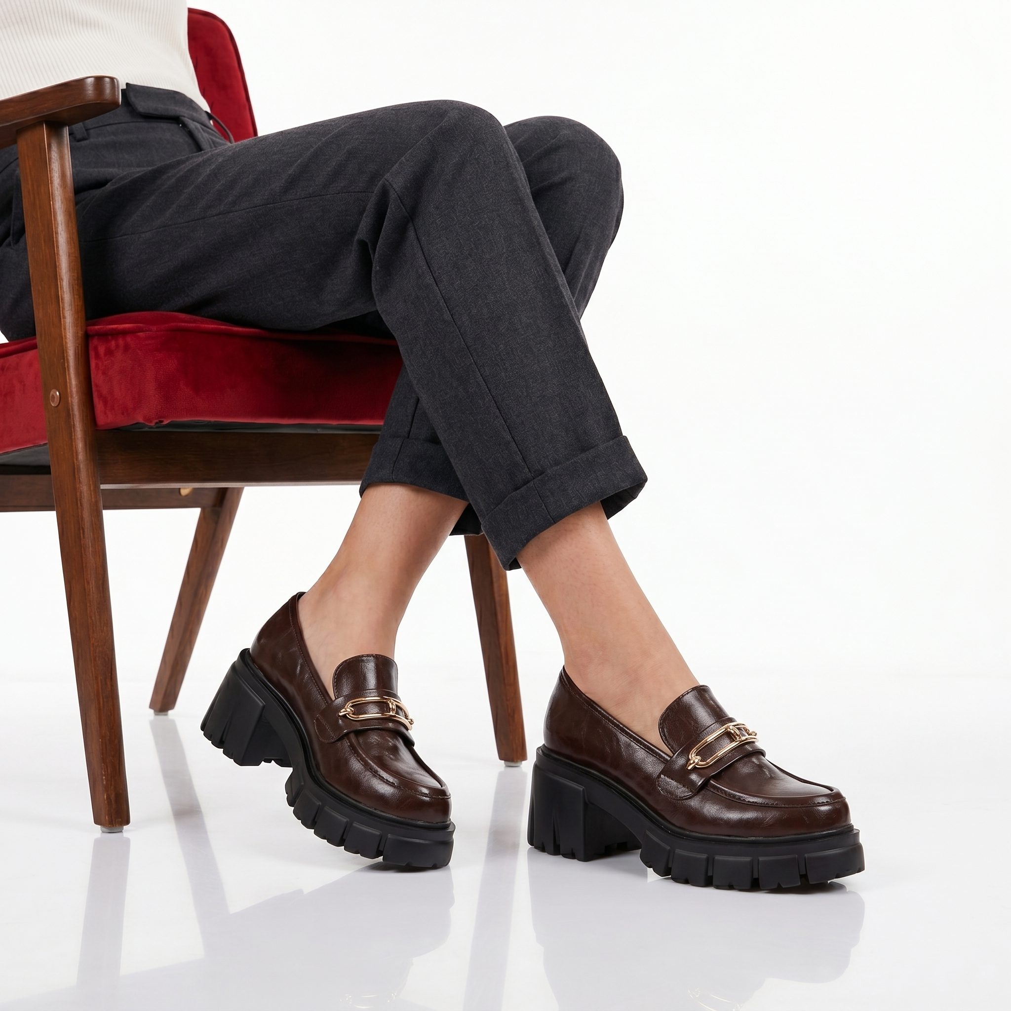 TT-586-MAMarron-37-1 Lilas – Derbies à talon en Marron – Image 1
